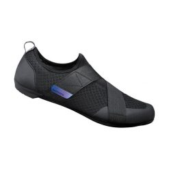 Buty Shimano Sh-Ic100. Czarne buty treningowe Shimano, bez wzorów, rowerowe. W wyprzedaży za 381.15 zł.