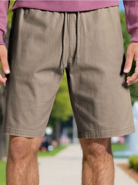 Szorty jogger - brązowy. Brązowe krótkie spodenki sportowe Sinsay, l, bez wzorów. W wyprzedaży za 29.99 zł.