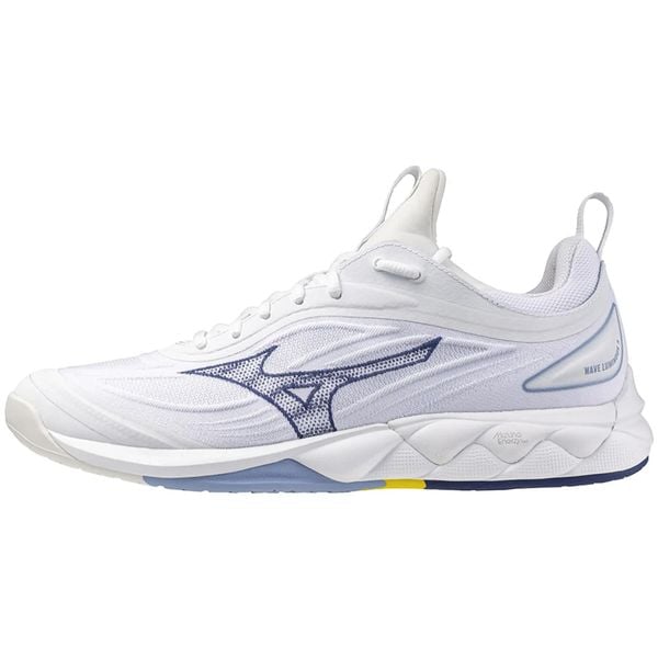 Buty halowe Mizuno Wave Luminous. Białe buty do biegania Mizuno, bez wzorów, bez zapięcia, do biegania, mizuno wave. Za 633.45 zł.