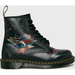 Dr Martens - Buty x Rick Griffin. Botki sznurowane marki Dr. Martens. Za 699.90 zł.