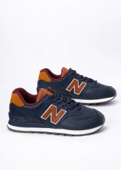 New Balance ML574OMC Sneakersy męskie granatowe. Niebieskie buty do biegania New Balance, bez wzorów, z materiału, bez zapięcia, new balance 574. Za 519.99 zł.