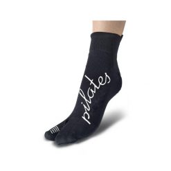 Skarpety techniczne Pilates jednopalcowe dla dorosłych, czarnym ze białym. Czarne bielizna termoaktywna R-EVENGE, bez wzorów, z materiału. Za 46.89 zł.