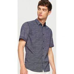 Koszula z mikroprintem regular fit - Granatowy. Koszule marki Reserved. Za 89.99 zł.