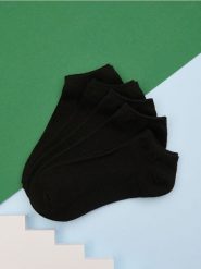 Skarpetki 5 pack - czarny. Czarne skarpety Sinsay, bez wzorów. Za 9.99 zł.