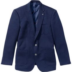 Marynarka w strukturalny wzór bonprix ciemnoniebieski. Garnitury marki bonprix. Za 89.99 zł.