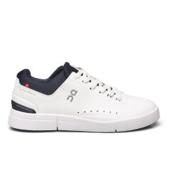 Buty do chodzenia męskie On The Roger Advantage. Białe buty turystyczne On, bez wzorów, z materiału, bez zapięcia, trekkingowe. Za 994.00 zł.