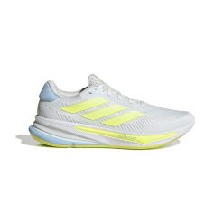 Buty do biegania adidas Supernova Ease. Białe buty turystyczne Adidas, bez wzorów, z materiału, bez zapięcia, do biegania. Za 448.95 zł.