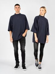Yeezy Gap Engineered By Balenciaga T-Shirt "Logo" | 719614 TMVQ2 | Mężczyzna | Granatowy. Niebieskie t-shirty Yeezy Gap Engineered by Balenciaga, m, bez wzorów, z bawełny, bez kołnierzyka, bez ramiączek. W wyprzedaży za 499.00 zł.