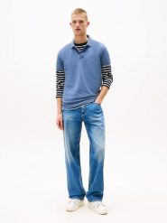 TOMMY JEANS Koszulka polo w kolorze błękitnym rozmiar: M. Niebieskie koszulki polo Tommy Jeans, m, bez wzorów, z bawełny, bez kołnierzyka, bez ramiączek. Za 236.05 zł.