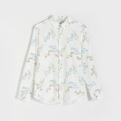 Wzorzysta koszula regular fit - wielobarwny. Koszule Reserved, l, bez wzorów, z bawełny, bez kołnierzyka, bez ramiączek. Za 119.99 zł.