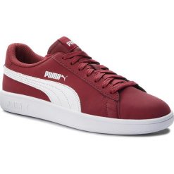 Sneakersy PUMA - Smash V2 Buck 365160 06 Pomegranate/Puma White. Czerwone buty sportowe casual marki Puma, z materiału. W wyprzedaży za 159.00 zł.