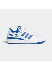 Adidas Sneakersy "Forum" w kolorze biało-niebieskim rozmiar: 45. Białe buty sportowe casual Adidas, bez wzorów, bez zapięcia. Za 303.06 zł.