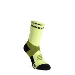 Skarpety do biegania Compressport Ultra Trail Socks v2.0. Zielone skarpety Compressport, bez wzorów. Za 114.99 zł.
