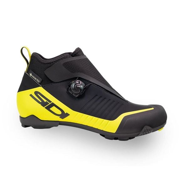 Buty HIEMX GTX (zima) - czarne/fluorescencyjne żółte. Czarne buty do biegania SIDI, bez wzorów, bez zapięcia, rowerowe. Za 1,144.30 zł.