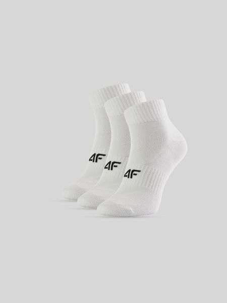4F Skarpetki krótkie (3-pack) męskie - białe 43-46. Białe skarpety 4F, bez wzorów, z bawełny. Za 49.99 zł.