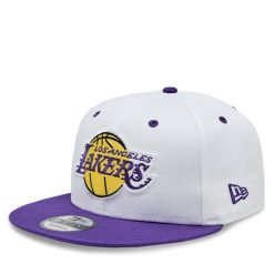 Czapka New Era. Białe czapki zimowe New Era, bez wzorów. Za 219.99 zł.