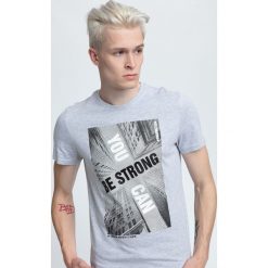 T-shirt męski TSM022 - chłodny jasny szary. T-shirty marki 4F. W wyprzedaży za 49.99 zł.