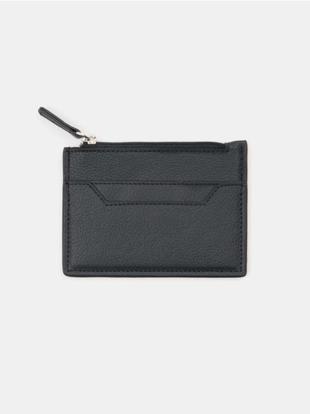 Mały portfel na karty z imitacji skóry - czarny. Czarne portfele Sinsay, bez wzorów, ze skóry. Za 25.99 zł.