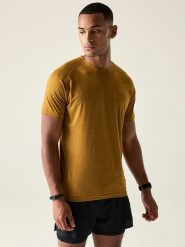 Dare 2b Koszulka funkcyjna "Persist" w kolorze karmelowym rozmiar: M. Brązowe t-shirty sportowe Dare 2B, bez wzorów, z materiału, bez ramiączek, outdoorowe. Za 61.17 zł.