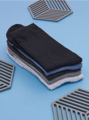 Skarpetki 5 pack - wielobarwny. Skarpety Sinsay, bez wzorów. Za 11.99 zł.