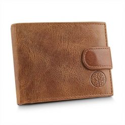 Portfel skórzany BETLEWSKI brązowy BPM-BB-60. Brązowe portfele Betlewski, bez wzorów, ze skóry. Za 149.99 zł.