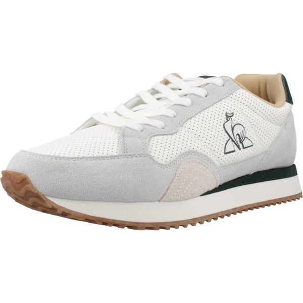Buty LE COQ SPORTIF JET STAR_2 Biały. Białe buty trekkingowe le coq sportif, bez wzorów, ze skóry, bez zapięcia. Za 330.99 zł.