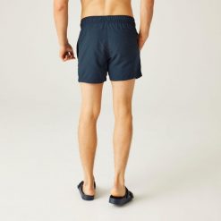 Męskie szorty do pływania Mawson. Niebieskie odzież kąpielowa Regatta, m, bez wzorów, z poliesteru, sportowe. Za 59.99 zł.
