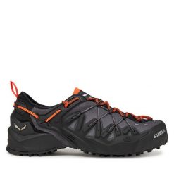 Trekkingi Salewa. Zielone buty trekkingowe Salewa, bez wzorów, bez zapięcia. Za 789.99 zł.