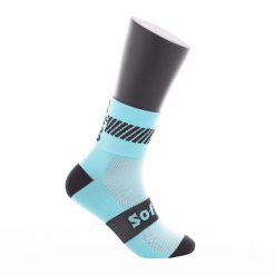 Skarpetki Softee Walk Media. Czerwone skarpetki sportowe Softee, bez wzorów, z elastanu. Za 122.99 zł.