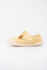 Buty IGOR S10332 Żółty. Żółte buty turystyczne IGOR, bez wzorów, z tkaniny, bez zapięcia, na fitness i siłownię. Za 156.99 zł.