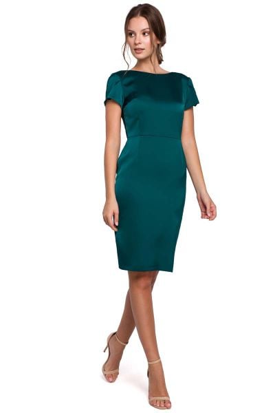 Zielona Elegancka Sukienka z Dekoltem Typu Woda. Zielone trapery MAKEOVER, z elastanu, bez zapięcia. Za 219.90 zł.