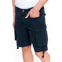 SZORTY MĘSKIE TYPU CARGO. Szorty marki TOP SECRET. W wyprzedaży za 49.99 zł.