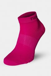 Skarpety stopki bezszwowe Unisex Nessi Sportswear Road S Oddychające. Czerwone skarpetki sportowe NESSI SPORTSWEAR, bez wzorów, z dzianiny. Za 49.90 zł.