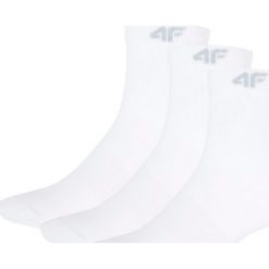 Skarpetki męskie (3 pary) SOM002 - biały+biały+biały. Skarpety marki Under Armour. W wyprzedaży za 29.99 zł.