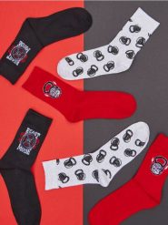 Skarpetki 3 pack - wielobarwny. Skarpety Sinsay, bez wzorów. Za 15.99 zł.