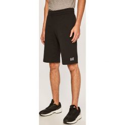 EA7 Emporio Armani - Szorty. Czarne krótkie spodenki sportowe EA7 Emporio Armani, l, bez wzorów, z bawełny. Za 329.90 zł.