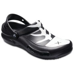 Crocs Klapki Bistro Graphic Black/White/Black, 38,5. Klapki marki Crocs. W wyprzedaży za 179.00 zł.