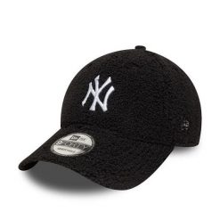 Czapka baseballowa 9Forty New York Yankees Winter Borg. Czarne czapki z daszkiem New Era, bez wzorów. Za 199.50 zł.