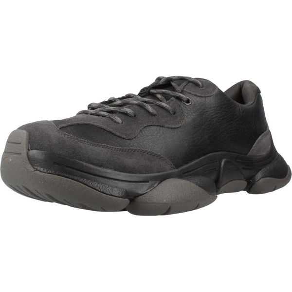 Buty CAMPER KARST Czarny. Czarne buty turystyczne Camper, bez wzorów, ze skóry, bez zapięcia, trekkingowe. Za 855.70 zł.