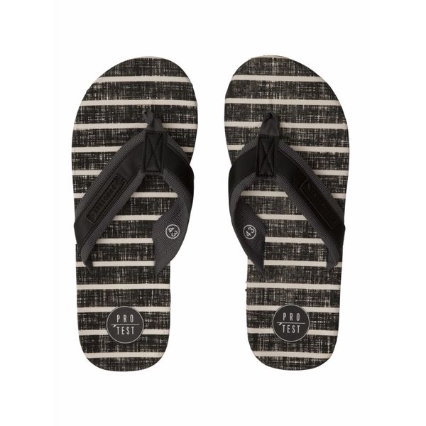 Sandały Protest Jaxson. Czarne sandały Protest, z bawełny, bez zapięcia. W wyprzedaży za 132.00 zł.