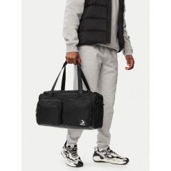 Torba sportowa SHAQ. Czarne torby sportowe Shaq, bez wzorów, małe. Za 179.99 zł.