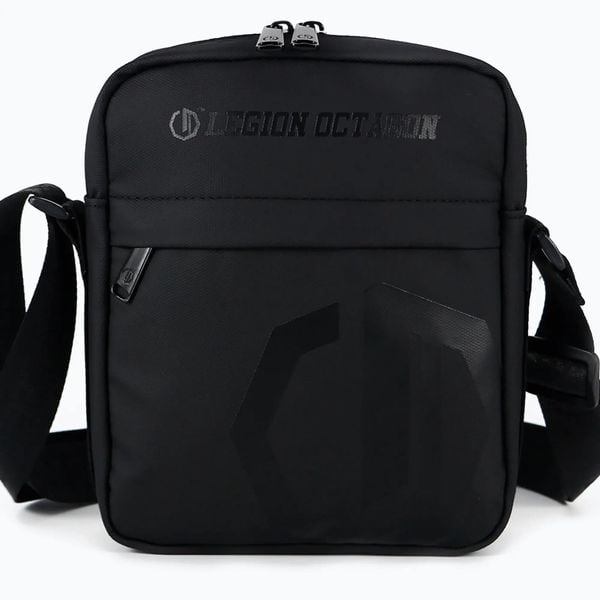 Saszetka Octagon Legion Siena. Czarne torby na ramię OCTAGON, bez wzorów, z materiału, bez dodatków. Za 73.99 zł.