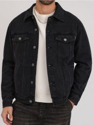 Kurtka jeansowa trucker - czarny. Czarne kurtki Sinsay, l, bez wzorów, z jeansu, bez kaptura. Za 79.99 zł.