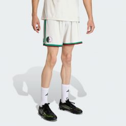Spodenki domowe Algieria 26. Białe krótkie spodenki sportowe Adidas, l, bez wzorów, z materiału. Za 199.00 zł.