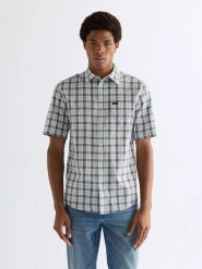 MESKA KOSZULA WRANGLER SS 1 PKT SHIRT FORGET ME NOT 112378049. Koszule Wrangler, m, bez wzorów, bez kołnierzyka, bez ramiączek. Za 129.99 zł.