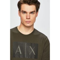 Armani Exchange - T-shirt/polo 8NZTCK.Z8H4Z. Brązowe koszulki polo Armani Exchange, m, z aplikacjami, z bawełny, bez kołnierzyka, bez ramiączek. W wyprzedaży za 159.90 zł.