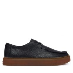 Półbuty Calvin Klein. Czarne eleganckie półbuty CALVIN KLEIN, bez wzorów, bez obcasa, bez zapięcia. Za 649.99 zł.