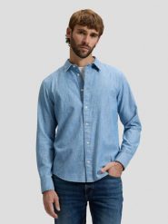 MESKA KOSZULA LEE SHIRT LIGHT CHAMBRAY 112376561. Niebieskie koszule Lee, m, bez wzorów, bez kołnierzyka, bez ramiączek. Za 149.99 zł.
