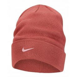 Czapka Zimowa Sportowa Nike Beanie Metal Swoosh. Czerwone czapki zimowe Nike, bez wzorów. Za 96.80 zł.