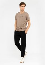 T-shirt w stylu basic, Comfort Fit, T-MITED. T-shirty Volcano, l, bez wzorów, z bawełny, bez kołnierzyka, bez ramiączek. Za 69.99 zł.